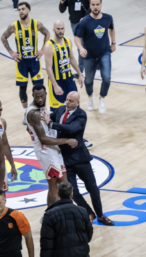 EuroLeague'de Fenerbahçe Beko'ya para cezası